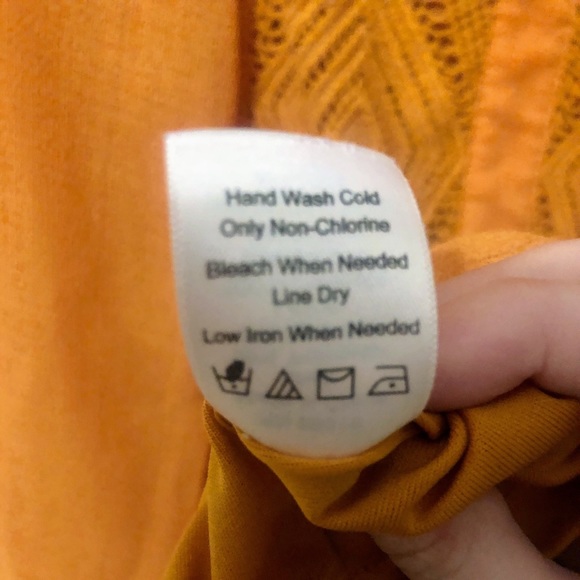 ๐ Tradewinds Crochet Blouse ๐๐งก - Picture 9 of 10